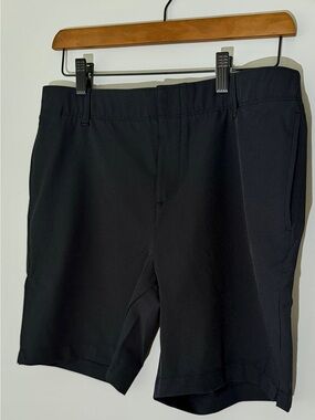 NWT Under Armour Storm Golf Shorts Women’s 10 Black 7”